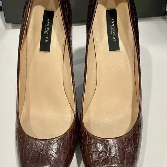 Ann Taylor Round Toe Platform Pump Brown Crocodile - Picture 4 of 8